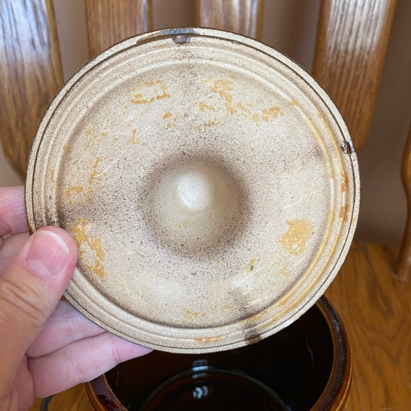 Vintage brown glazed cheese / butter crock 1982 - Picture 8 of 9